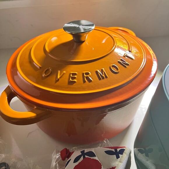 Overmont Enameled Cast Iron Dutch Oven - 5.5QT Pot with Lid Cookbook -Pumpkin - Picture 1 of 7